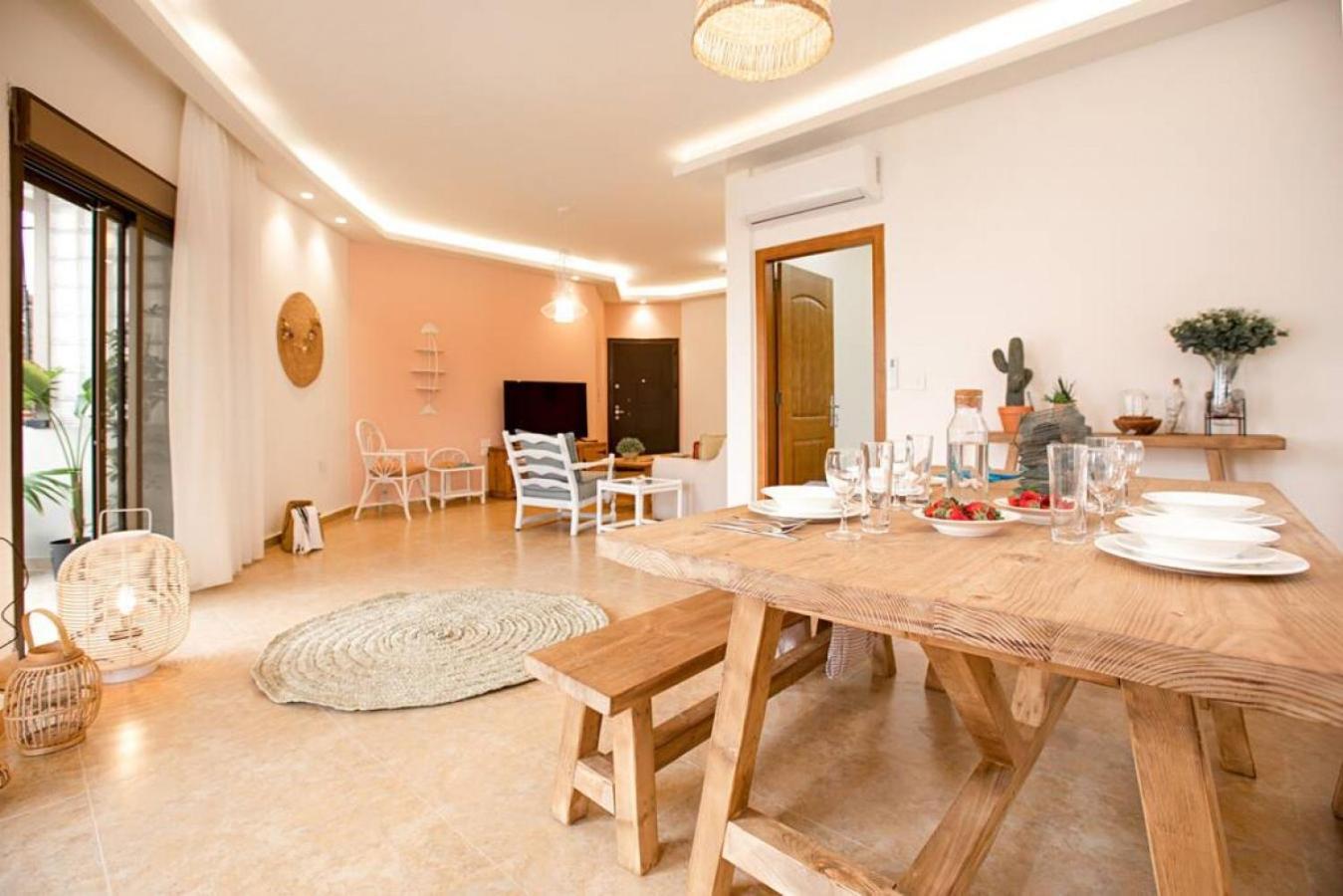 Delmare 3Br Apartment In Batroûn Екстериор снимка